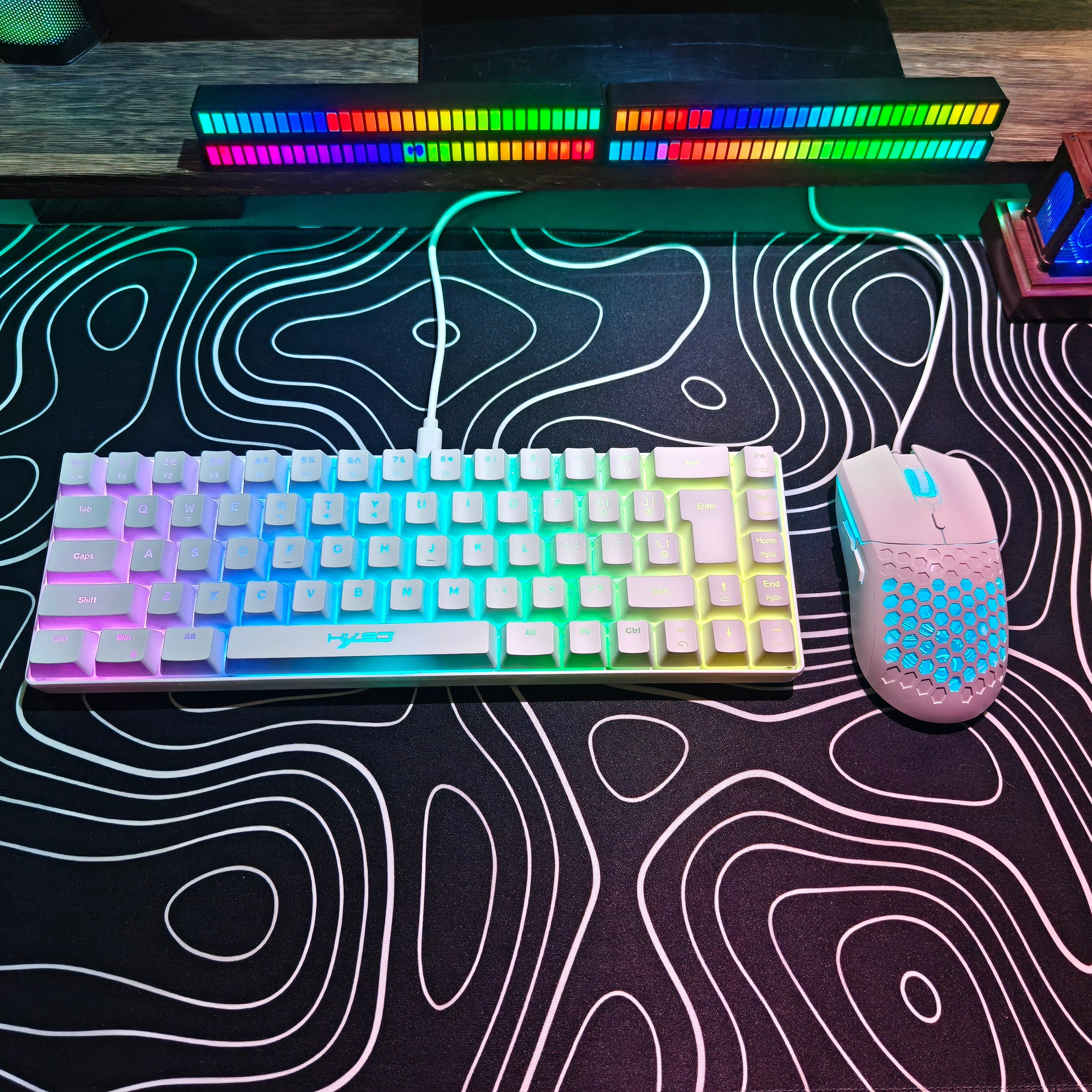 Gaming Keyboard And Mouse Set - Compact HXSJ 68-key mouse and keyboard